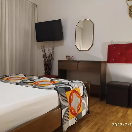 Anna's Flat Апартаменты *